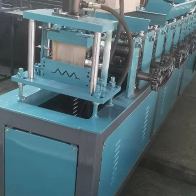 ¿Qué hace que una máquina perfiladora de placas de refuerzo sea esencial para la fabricación de estructuras de acero de alta precisión?